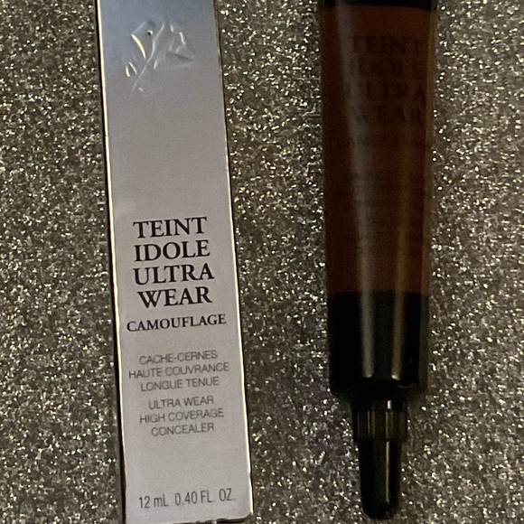 555 SUEDE C Lancôme Teint Idole Ultra Wear Concealer - Picture 4 of 9
